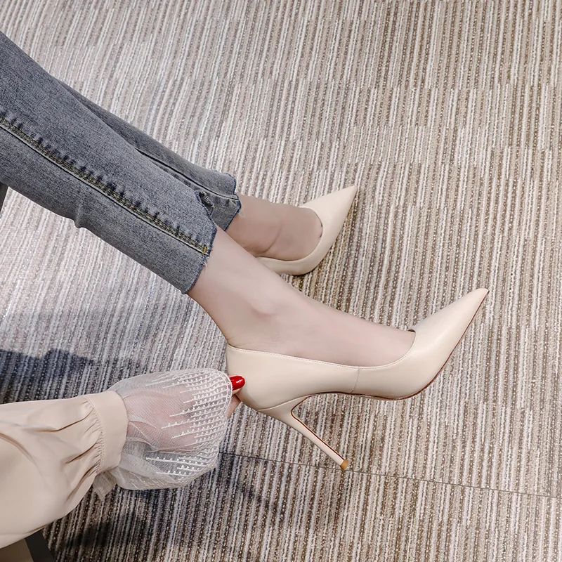 Women Formal Wear Heels - Escarpins à talons aiguilles en satin